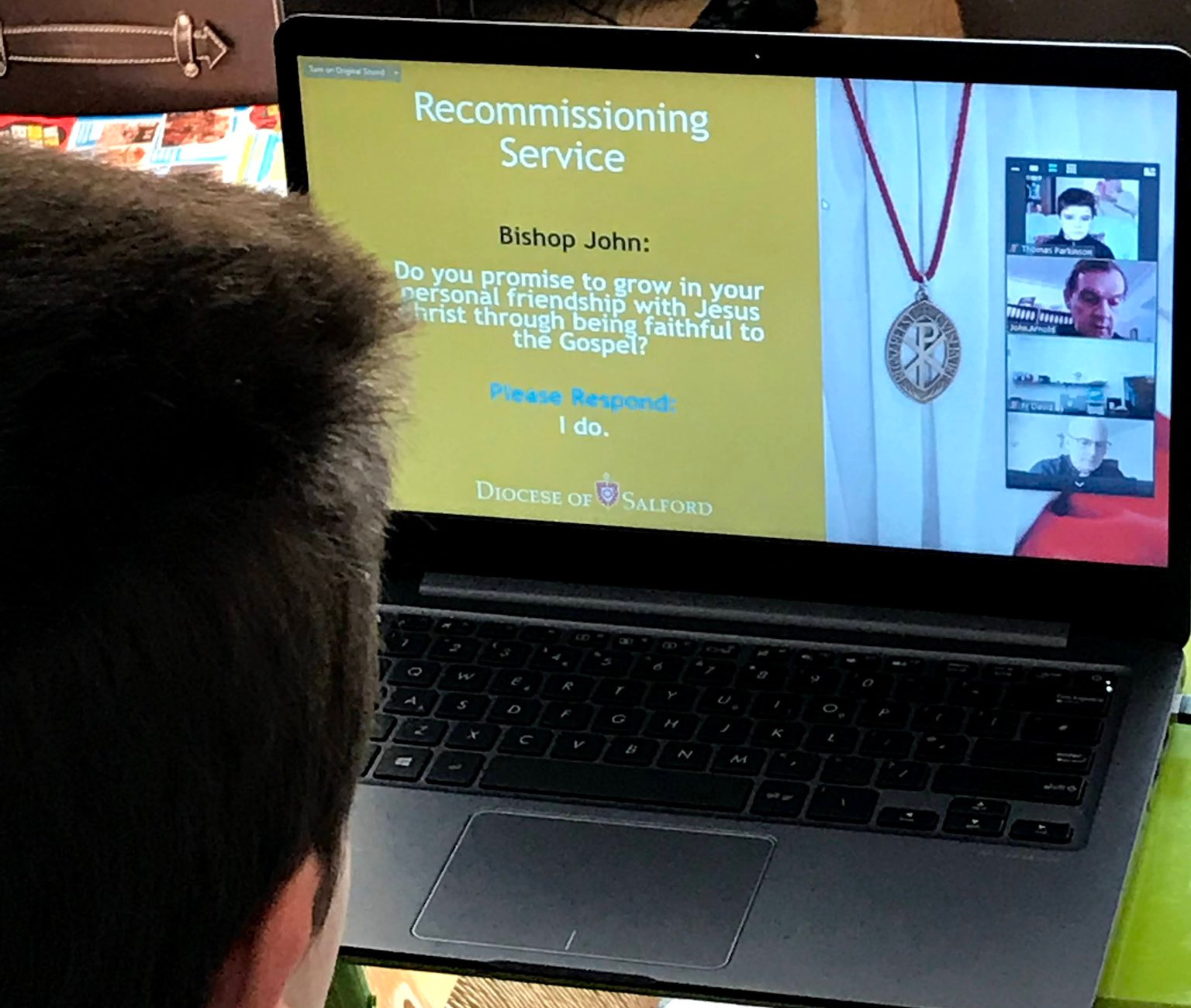 Thornleigh altar servers recommissioned in online service