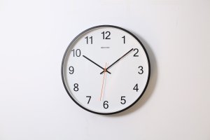 Clocks go back 1 hour in the UK