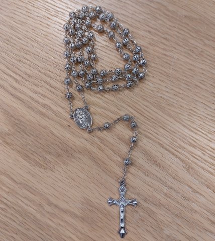 Rosary 003: Silver colour filigree with oval Miraculous Medal centre