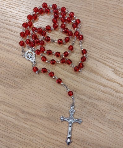 Rosary 006: Red with Our Lady centre